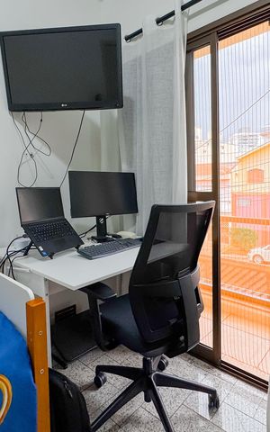 Casa à venda com 100m², 3 quartos e 2 vagas Casa à venda com 100m², 3 quartos e 2 vagasQuarto 2