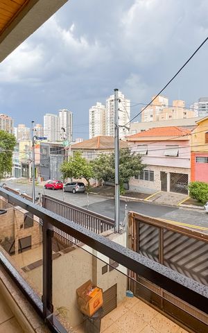 Casa à venda com 100m², 3 quartos e 2 vagas Casa à venda com 100m², 3 quartos e 2 vagasVaranda dos Quartos