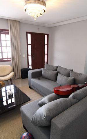 Casa à venda com 400m², 4 quartos e 5 vagasSala