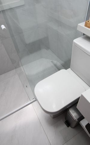 Casa à venda com 400m², 4 quartos e 5 vagasBanheiro 2