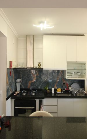 Apartamento à venda com 100m², 2 quartos e 2 vagasCozinha
