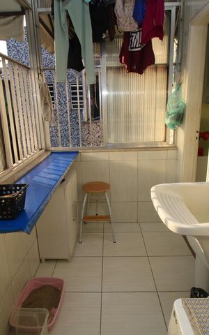 Apartamento à venda com 74m², 3 quartos e 1 vagaÁrea de Serviço