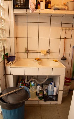 Casa à venda com 200m², 3 quartos e 3 vagas Casa à venda com 200m², 3 quartos e 3 vagasÁrea de Serviço