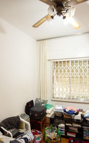 Casa à venda com 200m², 3 quartos e 3 vagas Casa à venda com 200m², 3 quartos e 3 vagasQuarto 3