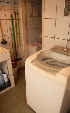 Casa à venda com 200m², 3 quartos e 3 vagas Casa à venda com 200m², 3 quartos e 3 vagasÁrea de Serviço
