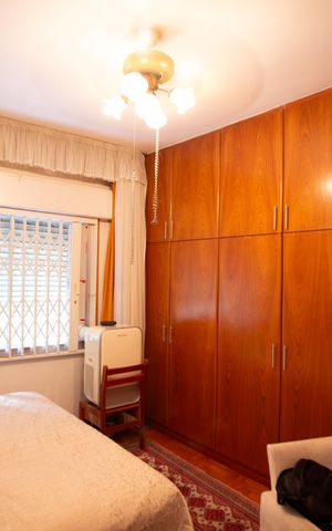 Casa à venda com 200m², 3 quartos e 3 vagas Casa à venda com 200m², 3 quartos e 3 vagasQuarto 1