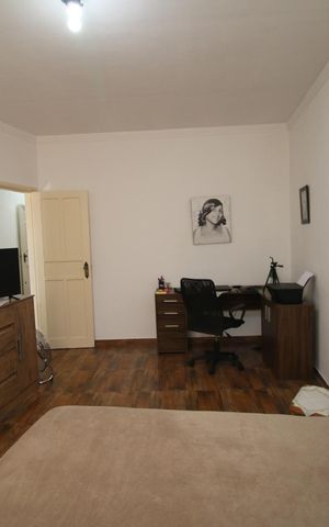 Apartamento à venda com 80m², 2 quartos e sem vagaSala