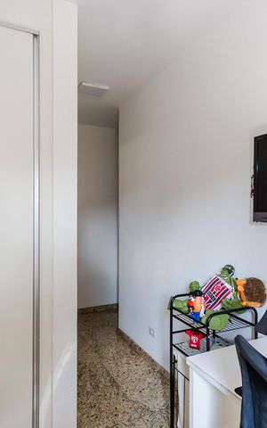 Casa à venda com 264m², 3 quartos e 2 vagas Casa à venda com 264m², 3 quartos e 2 vagasQuarto 1
