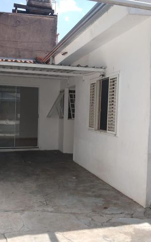 Casa para alugar com 302m², 3 quartos e 4 vagas Casa para alugar com 302m², 3 quartos e 4 vagasCasa 2