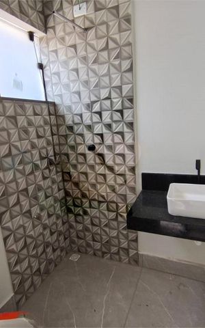 Casa à venda com 126m², 3 quartos e 2 vagas