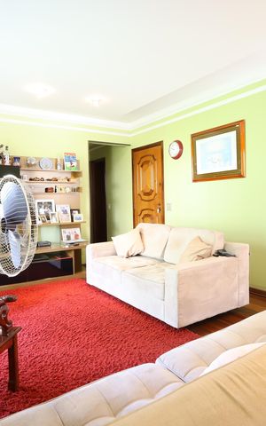 Apartamento à venda com 213m², 4 quartos e 2 vagasSala