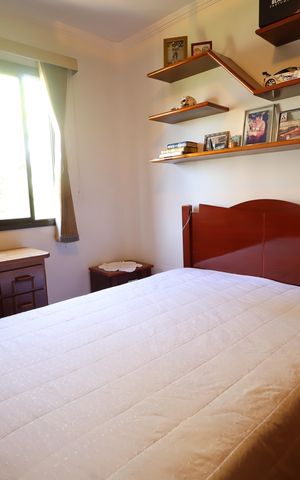 Apartamento à venda com 213m², 4 quartos e 2 vagasQuarto 2