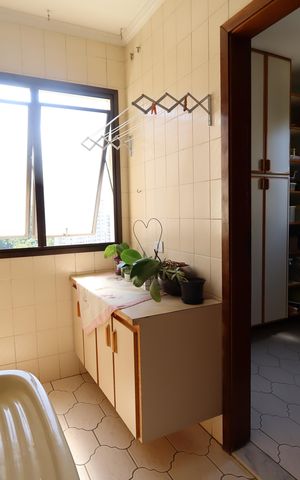 Apartamento à venda com 213m², 4 quartos e 2 vagasÁrea de Serviço