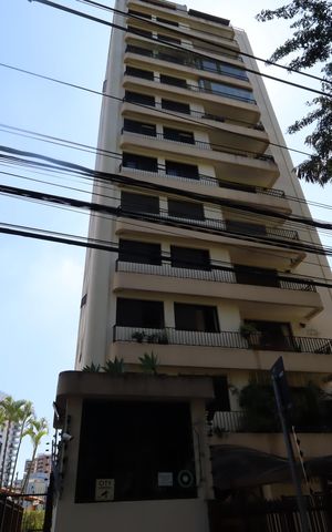 Apartamento à venda com 213m², 4 quartos e 2 vagasFachada do Prédio