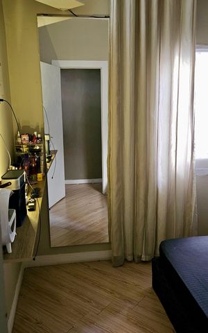 Casa à venda com 150m², 2 quartos e 2 vagas Casa à venda com 150m², 2 quartos e 2 vagasQuarto