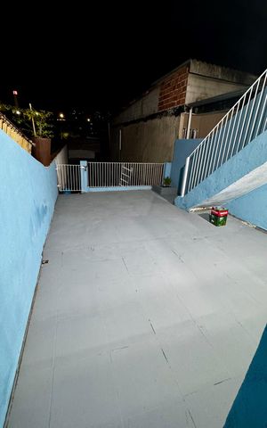 Casa à venda com 150m², 2 quartos e 2 vagas Casa à venda com 150m², 2 quartos e 2 vagasÁrea externa