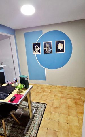 Casa à venda com 150m², 2 quartos e 2 vagas Casa à venda com 150m², 2 quartos e 2 vagasSala