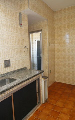 Apartamento à venda com 90m², 3 quartos e sem vagaCozinha