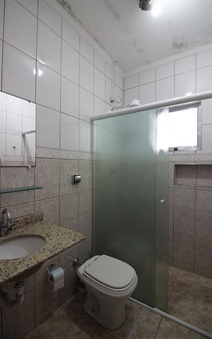 Casa à venda com 119m², 2 quartos e 2 vagasBanheiro Social