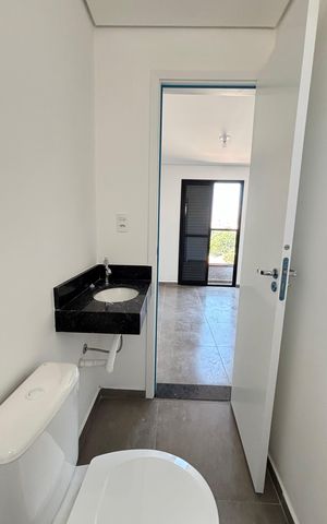 Apartamento à venda com 106m², 2 quartos e 2 vagas Apartamento à venda com 106m², 2 quartos e 2 vagasBanheiro da Suíte