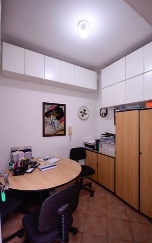 Casa à venda com 560m², 5 quartos e 4 vagasQuarto 2