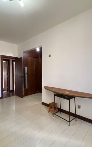 Apartamento para alugar com 196m², 3 quartos e 2 vagas Apartamento para alugar com 196m², 3 quartos e 2 vagasQuarto 3
