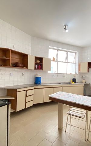 Apartamento para alugar com 196m², 3 quartos e 2 vagas Apartamento para alugar com 196m², 3 quartos e 2 vagasCozinha