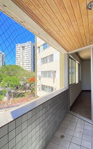 Apartamento para alugar com 196m², 3 quartos e 2 vagas Apartamento para alugar com 196m², 3 quartos e 2 vagasVaranda
