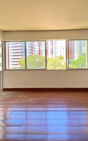 Apartamento para alugar com 196m², 3 quartos e 2 vagas Apartamento para alugar com 196m², 3 quartos e 2 vagasSala