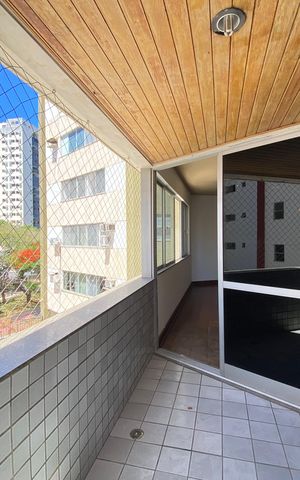 Apartamento para alugar com 196m², 3 quartos e 2 vagas Apartamento para alugar com 196m², 3 quartos e 2 vagasVaranda