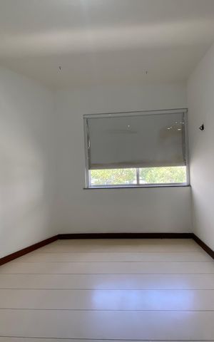 Apartamento para alugar com 196m², 3 quartos e 2 vagas Apartamento para alugar com 196m², 3 quartos e 2 vagasQuarto 2