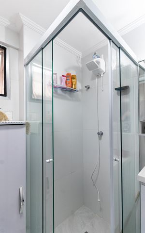 Apartamento à venda com 80m², 2 quartos e 1 vaga Apartamento à venda com 80m², 2 quartos e 1 vagaBanheiro Social