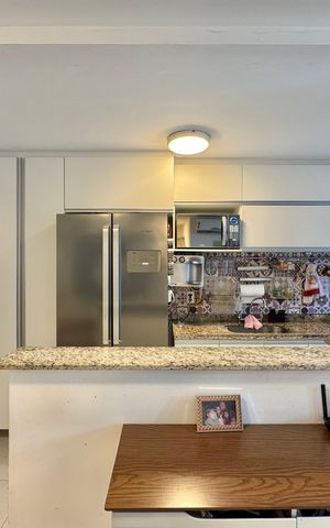 Apartamento à venda com 83m², 2 quartos e 1 vagaCozinha e Área de Serviço