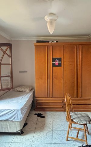 Casa à venda com 221m², 3 quartos e 2 vagas Casa à venda com 221m², 3 quartos e 2 vagasQuarto 2