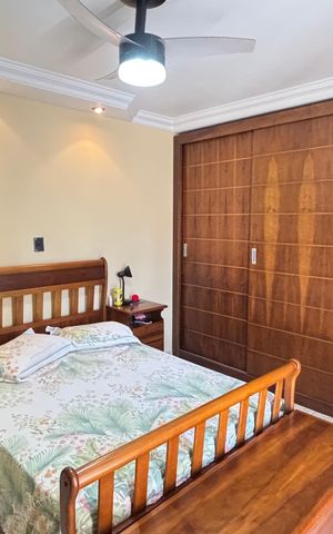 Casa à venda com 221m², 3 quartos e 2 vagas Casa à venda com 221m², 3 quartos e 2 vagasSuite