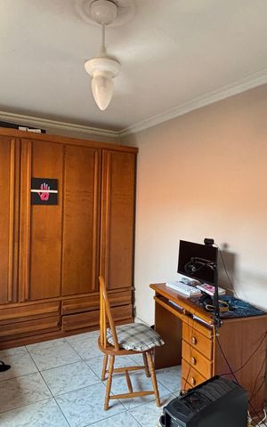 Casa à venda com 221m², 3 quartos e 2 vagas Casa à venda com 221m², 3 quartos e 2 vagasQuarto 2