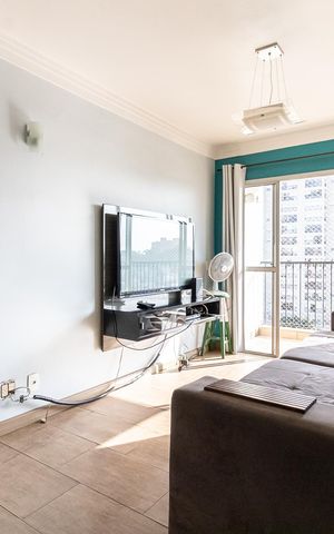 Apartamento à venda com 74m², 3 quartos e 1 vaga Apartamento à venda com 74m², 3 quartos e 1 vagaSala