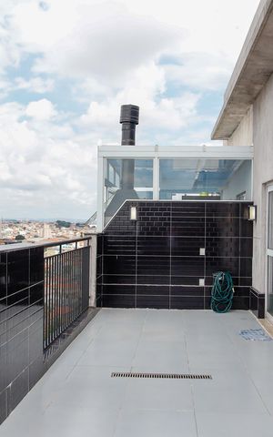 Apartamento para alugar com 117m², 2 quartos e 2 vagas Apartamento para alugar com 117m², 2 quartos e 2 vagasVaranda