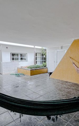 Casa à venda com 250m², 3 quartos e 3 vagasÁrea externa