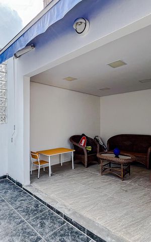 Casa à venda com 250m², 3 quartos e 3 vagasÁrea externa