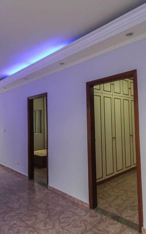 Casa à venda com 290m², 6 quartos e 3 vagas Casa à venda com 290m², 6 quartos e 3 vagasSala 1