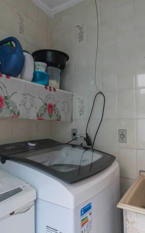 Casa à venda com 290m², 6 quartos e 3 vagas Casa à venda com 290m², 6 quartos e 3 vagasÁrea de Serviço 2
