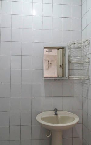 Casa à venda com 290m², 6 quartos e 3 vagas Casa à venda com 290m², 6 quartos e 3 vagasBanheiro de serviço
