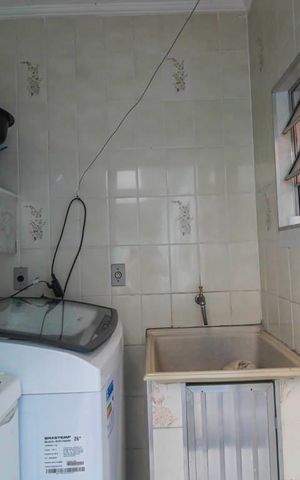 Casa à venda com 290m², 6 quartos e 3 vagas Casa à venda com 290m², 6 quartos e 3 vagasÁrea de Serviço 2