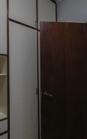 Casa à venda com 290m², 6 quartos e 3 vagas Casa à venda com 290m², 6 quartos e 3 vagasQuarto 3