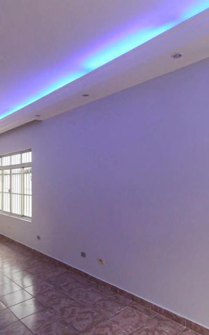 Casa à venda com 290m², 6 quartos e 3 vagas Casa à venda com 290m², 6 quartos e 3 vagasSala 1