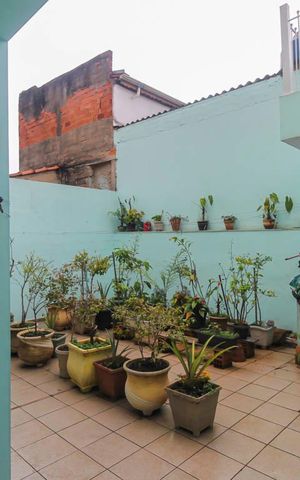 Casa à venda com 290m², 6 quartos e 3 vagas Casa à venda com 290m², 6 quartos e 3 vagasQuintal 2
