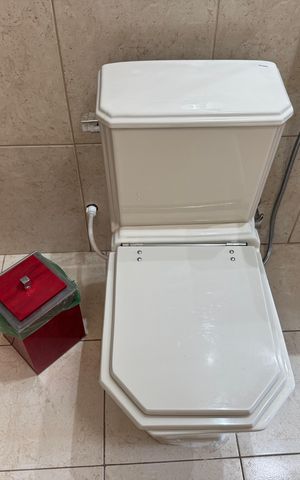 Apartamento à venda com 190m², 3 quartos e 2 vagas Apartamento à venda com 190m², 3 quartos e 2 vagasSuíte 1 - Banheiro