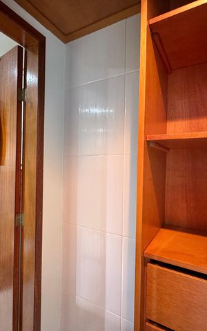 Apartamento à venda com 190m², 3 quartos e 2 vagas Apartamento à venda com 190m², 3 quartos e 2 vagasSuíte 2 - Banheiro