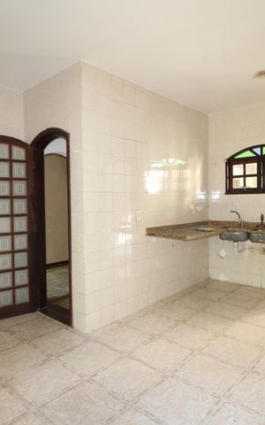 Casa de condomínio à venda com 229m², 4 quartos e 2 vagasCozinha